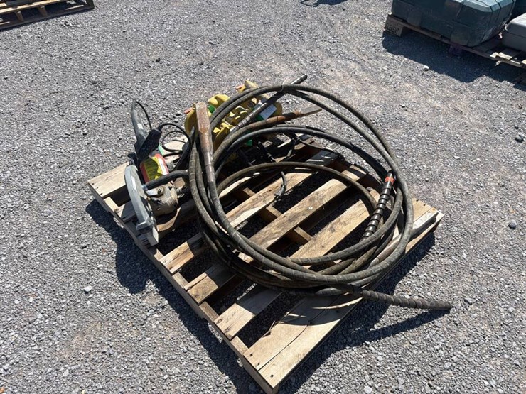 #28-•-pallet-of-tools-image-2