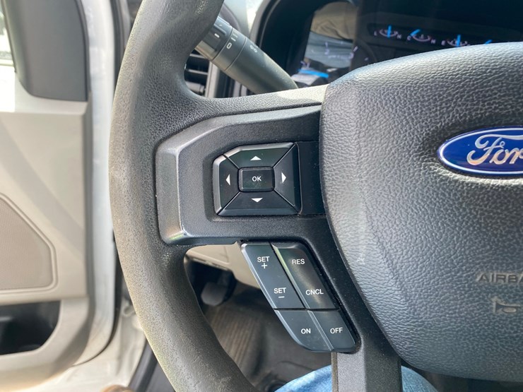 2019-ford-f-450-service-truck-image-52