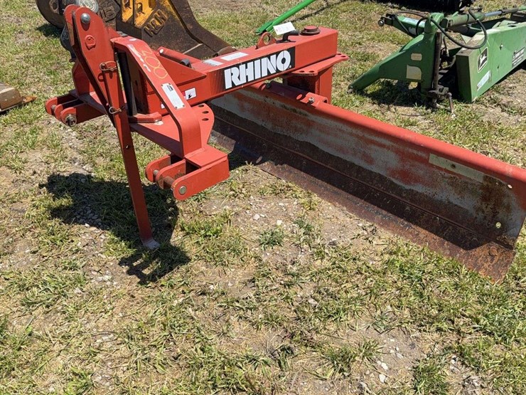 rhino-r800-image-2