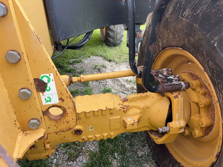 2006-caterpillar-560b-image-18