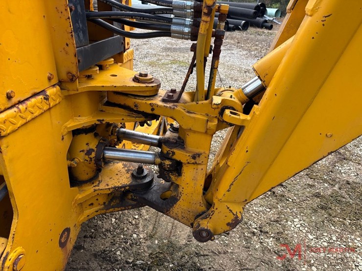 deere-310b-image-13