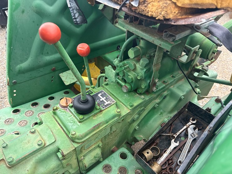 john-deere-850-image-21