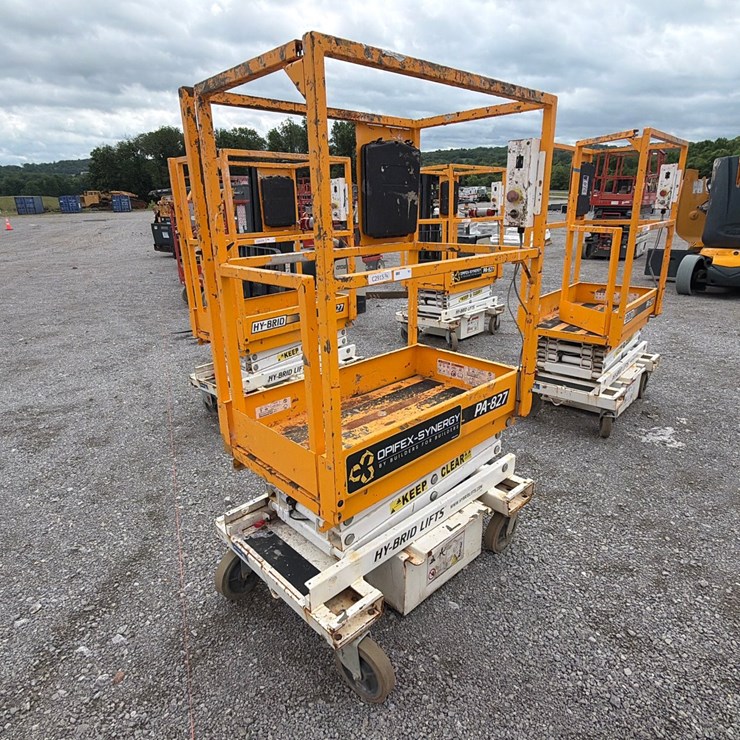#93 • HY-BRID PA-827 SCISSOR LIFT