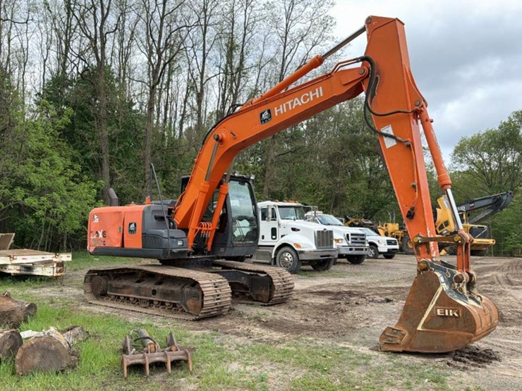 2012-hitachi-zx160-image-7