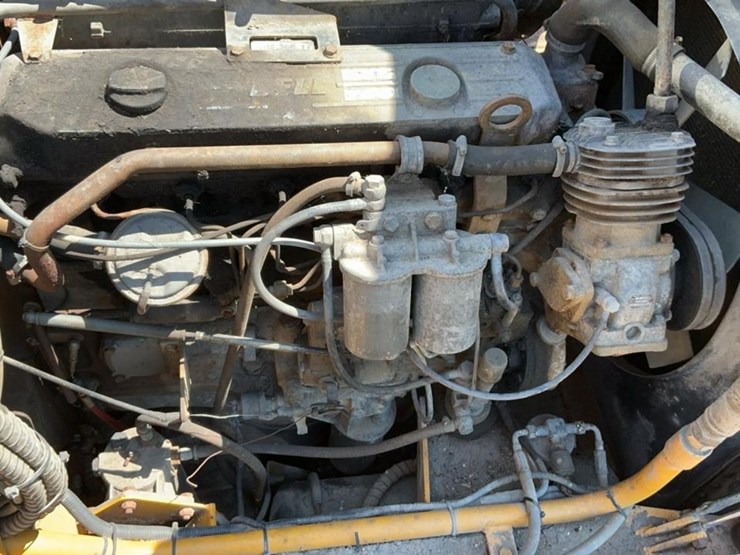 #131-•-bell-off-road-dump-truck-image-11
