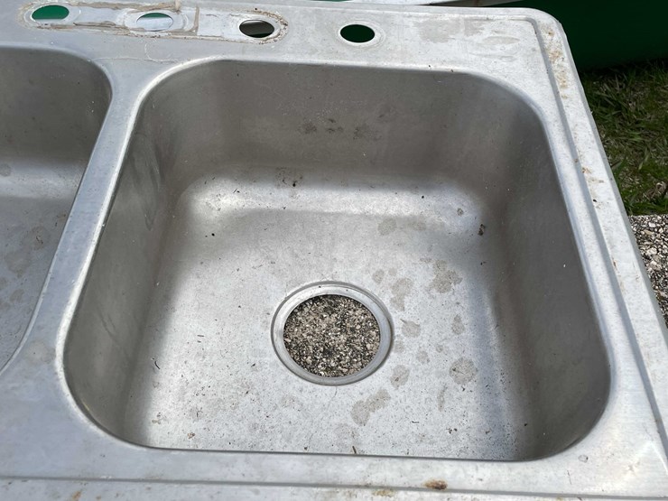 #4169-•-double-sink-image-3