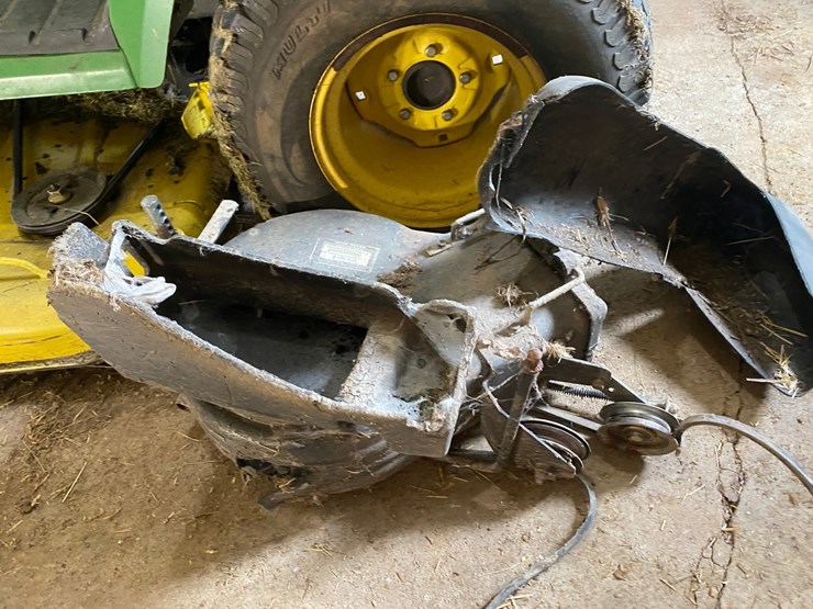 john-deere-x475-image-13