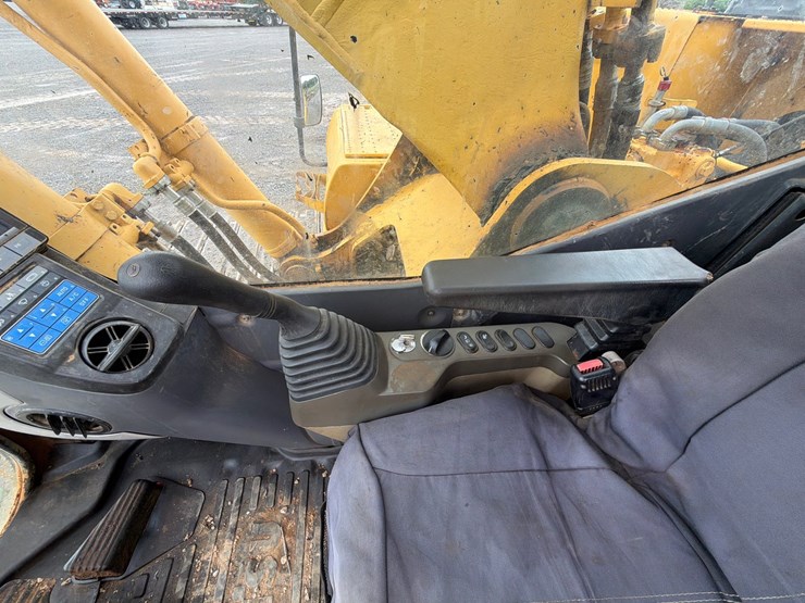 komatsu-pc360-lc-10-image-52