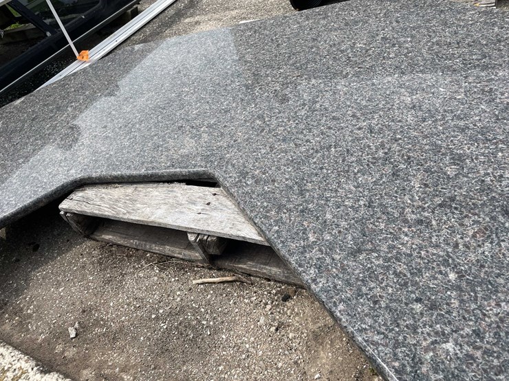 #4170-•-granite-countertop-image-7