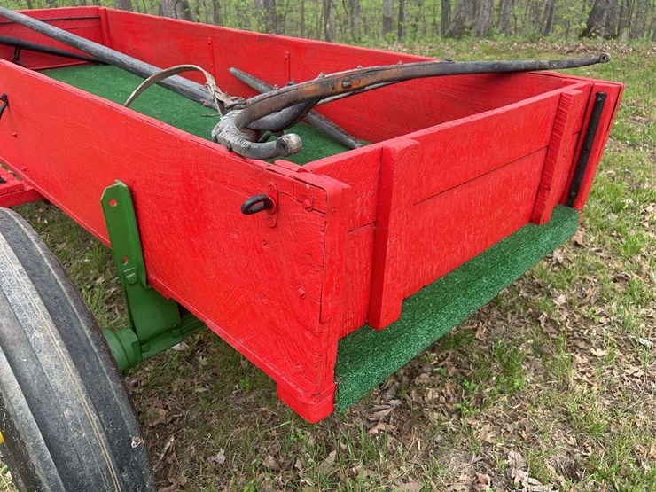 john-deere-wagon-image-19