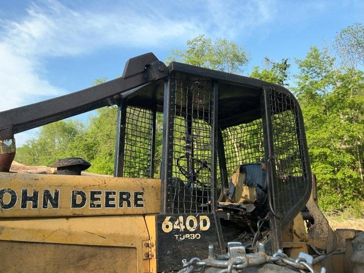 1990-john-deere-640d-image-42