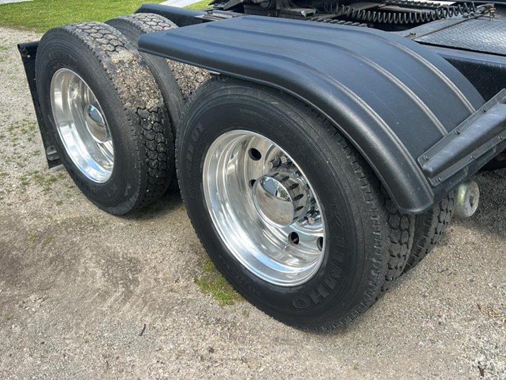 2006-kenworth-t800-image-50