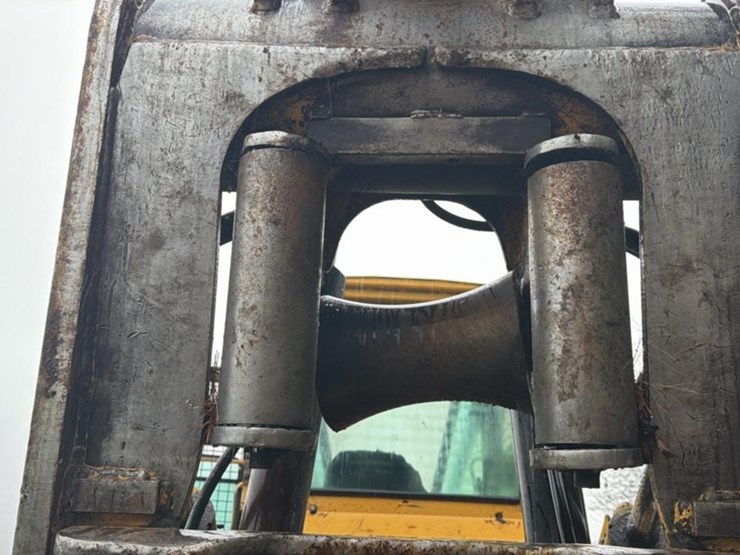 1996-deere-748g-image-33