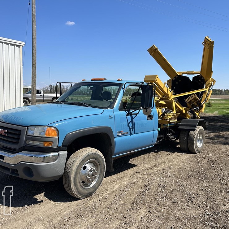 2005 GMC 3500