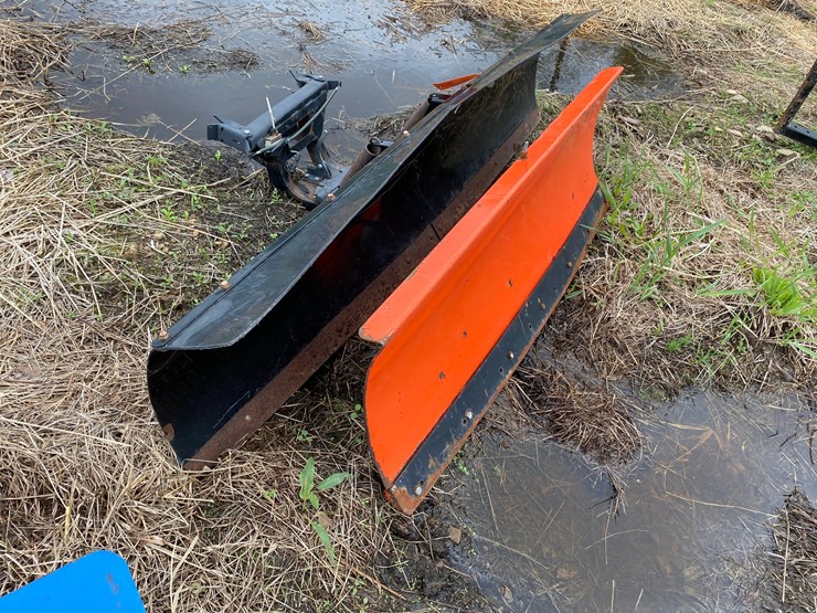 #3520-•-(2)-snow-plows-image-5