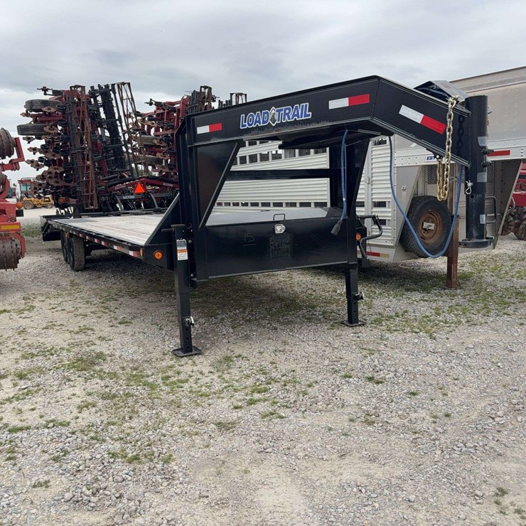 New 2023 Loadtrail Gooseneck Trailer, 25+5ft Dovetail, 7,000lb single axles, triple ramps, wood floor, VIN- 4ZEGS302XP1282241, Tax, title, and license fee will apply to the trailer, 6.25% tax rate, dealer can do farm exempt, Buyer sends bill of sale to dealer to file paper work