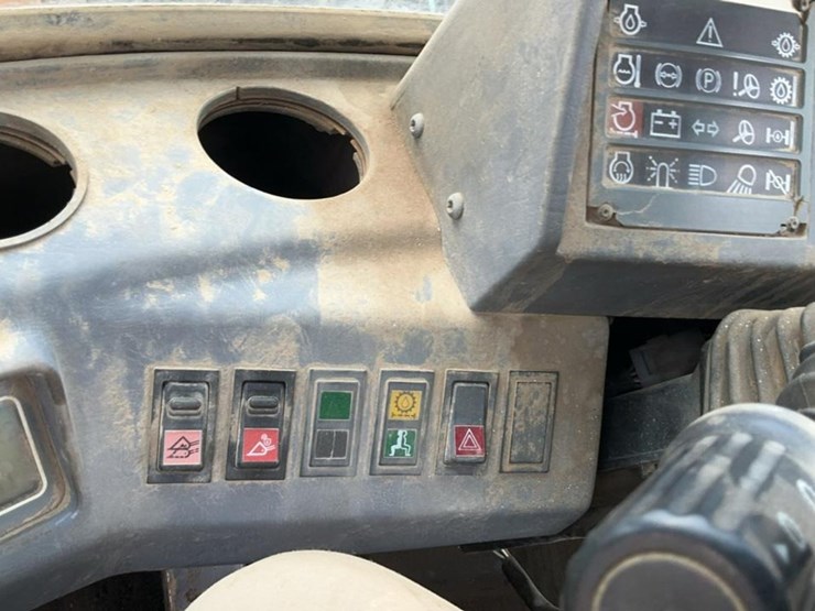 1995-volvo-l120-image-27