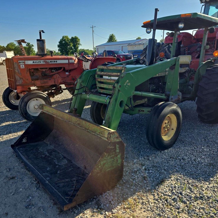 1977 JOHN DEERE 2040