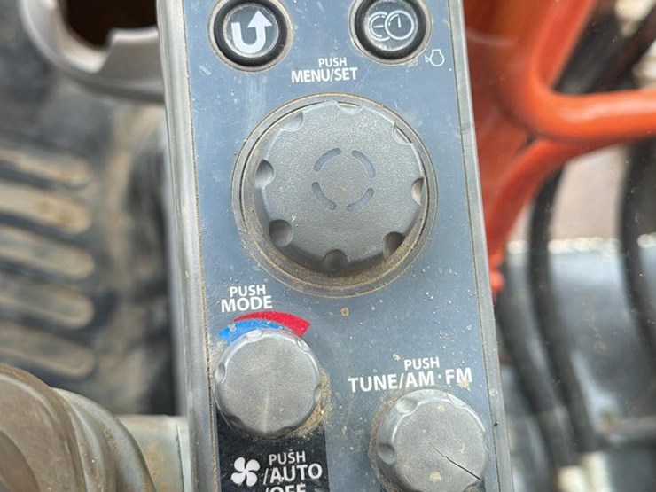 2012-hitachi-zx160-image-47