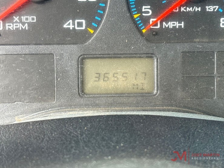2004-international-durastar-4300-image-47