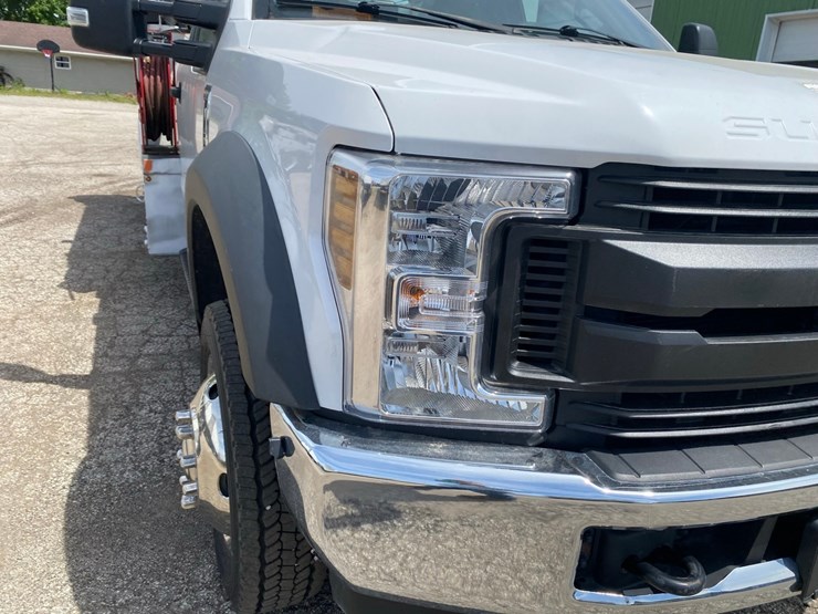 2019-ford-f-450-service-truck-image-10