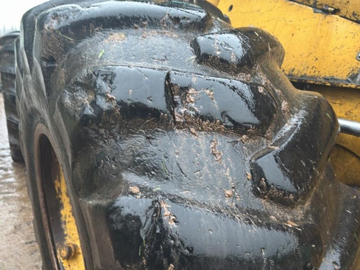 1996-deere-748g-image-20