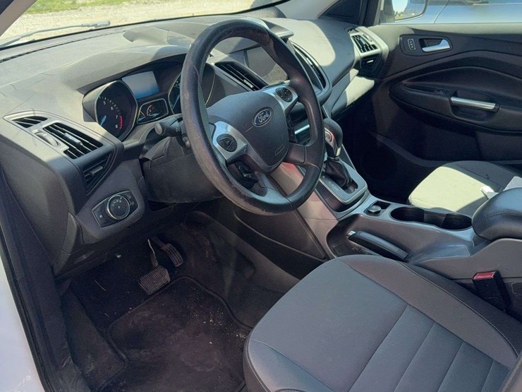 2013-ford-escape-image-8
