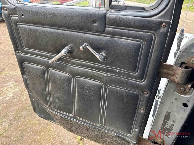 1988-mack-rd688s-image-41