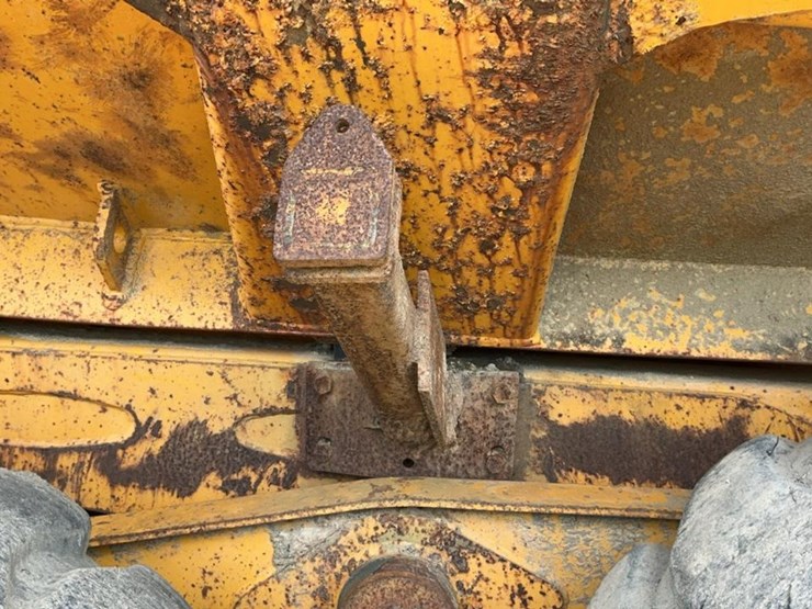 #131-•-bell-off-road-dump-truck-image-89