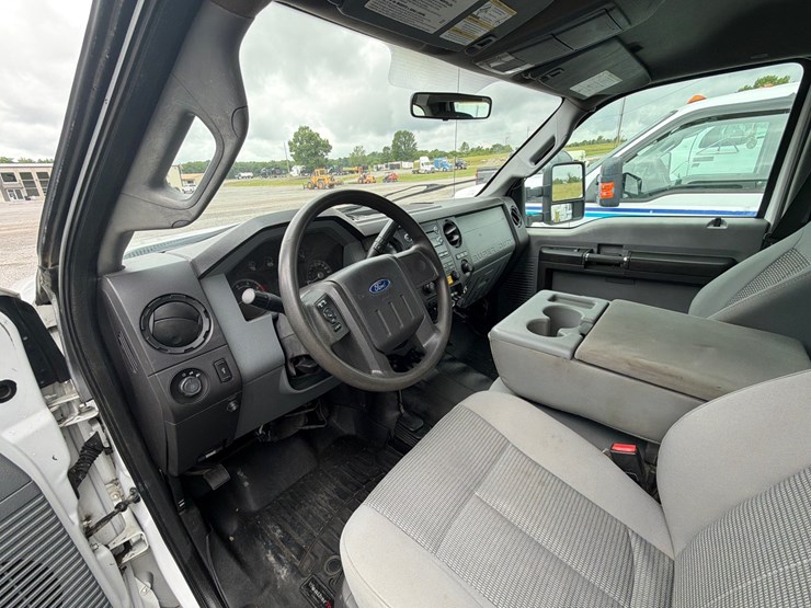 ford-f550-image-21