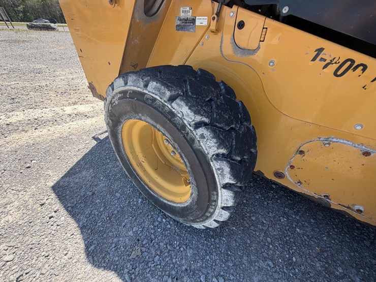 caterpillar-246d-image-12