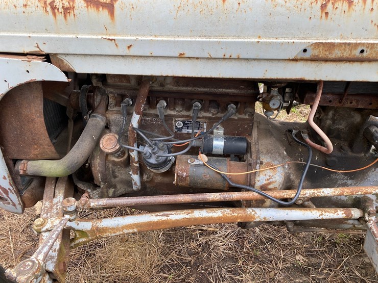 #3503-•-ferguson-wide-front-tractor-image-9