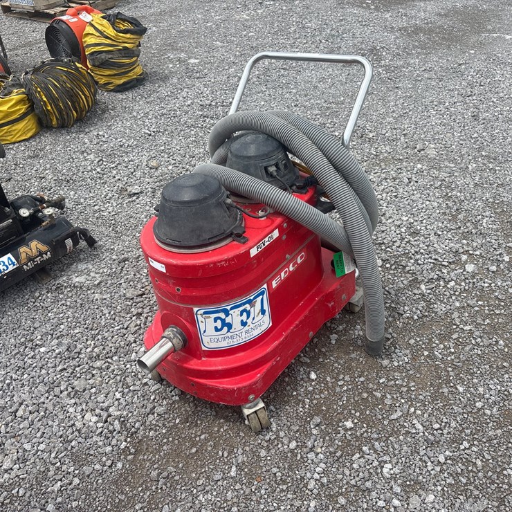 #54 • EDCO ED33125K INDUSTRIAL VACCUM