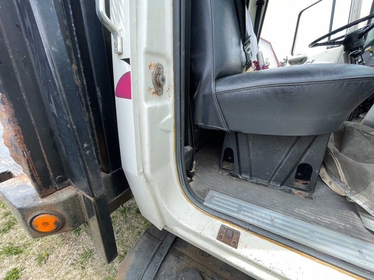 ford-l7000-image-56