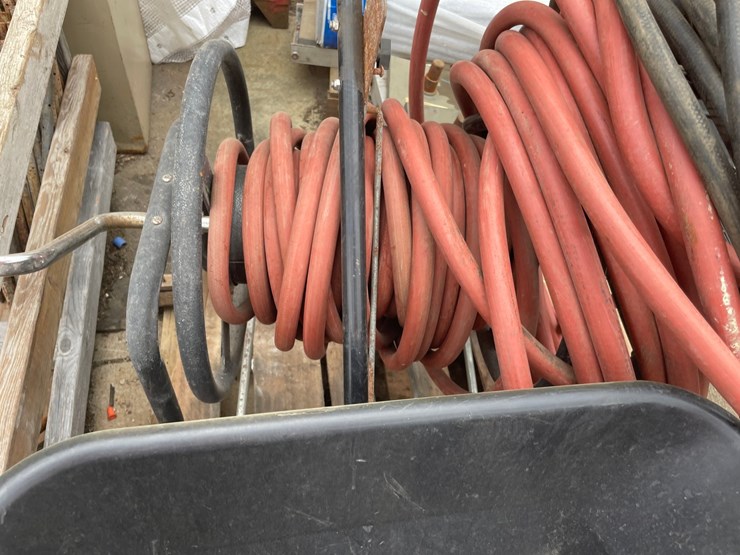 #6031-•-hoses,-hose-rail,-and-salt-dogg-spreader-image-7