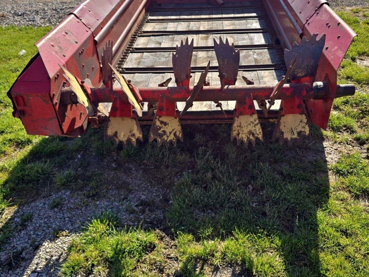 new-holland-513-image-8