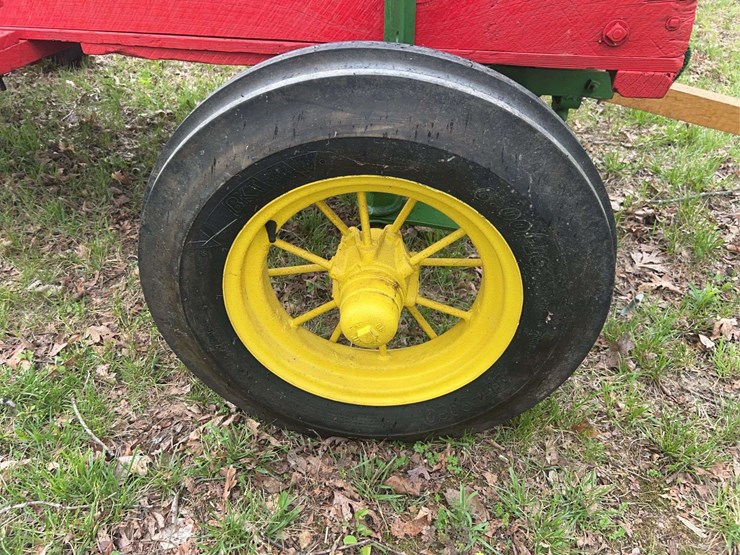 john-deere-wagon-image-14