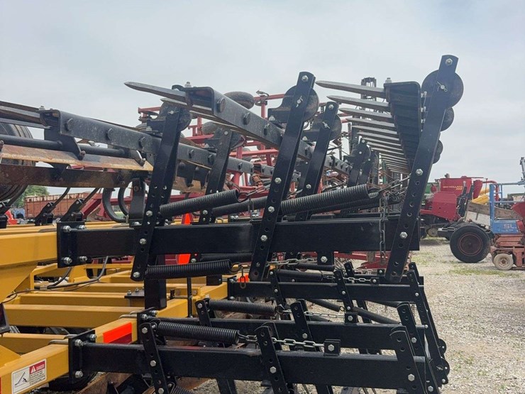 2016-landoll-875-21-image-9