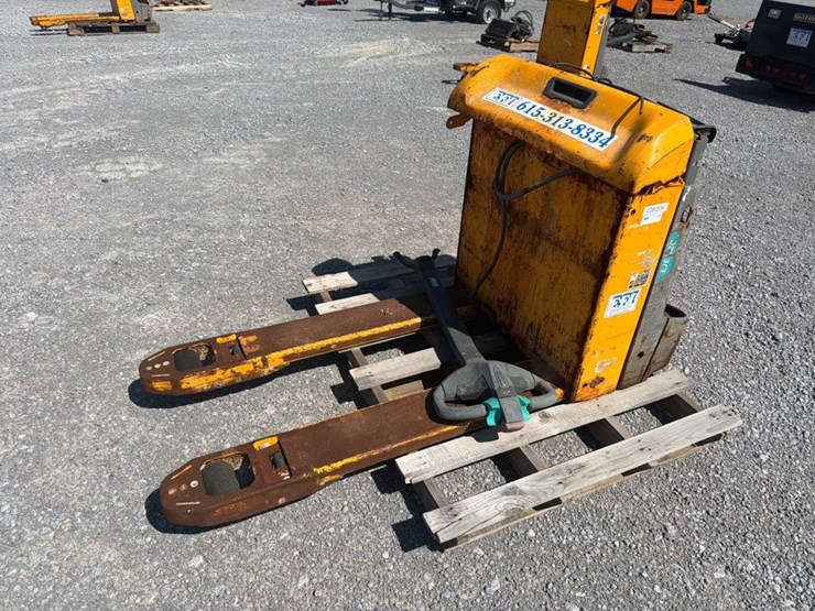 #39-•-jugenheimer-parts-only---electric-pallet-jack-image-1