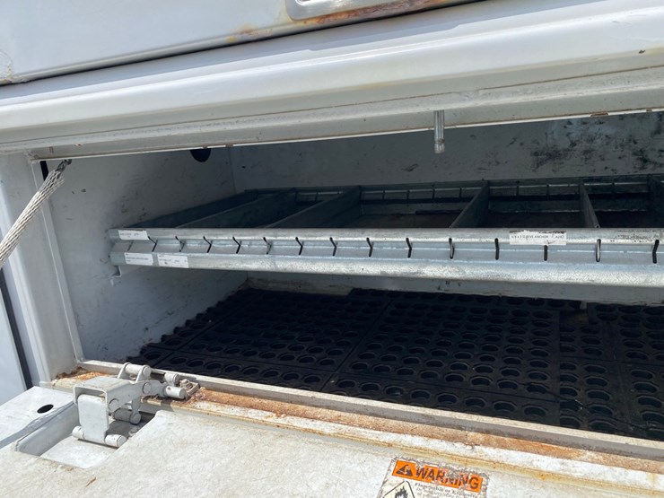 2019-ford-f-450-service-truck-image-36