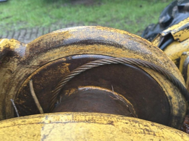 1996-deere-748g-image-31