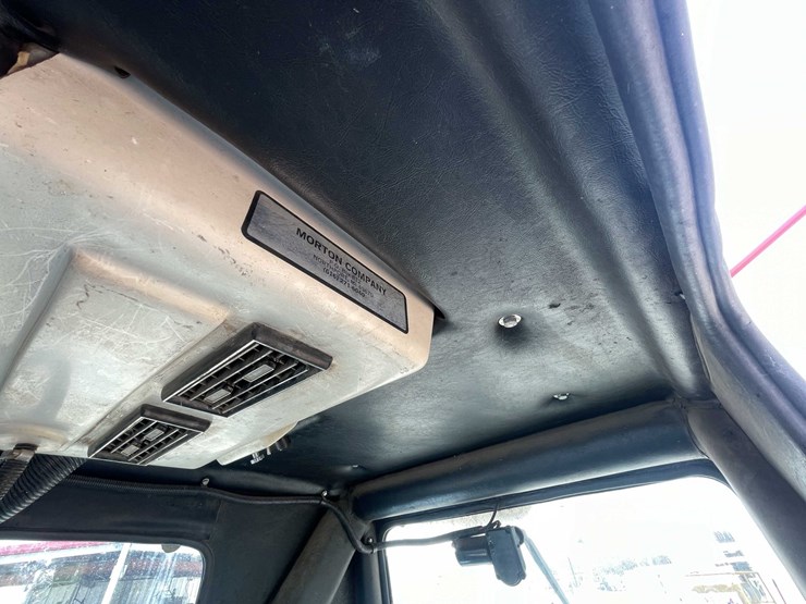 1993-ford-7740-image-64