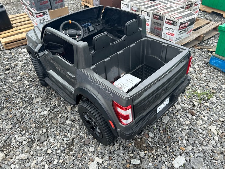 ford-f150-raptor-image-3