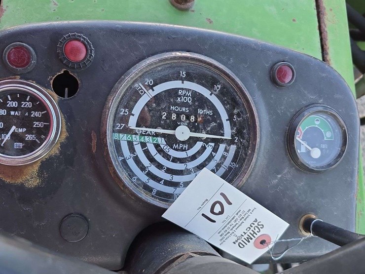 1977-john-deere-2040-image-7
