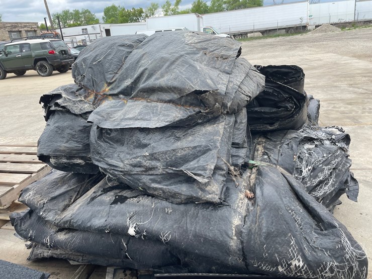 #6055-•-pallet-of-insulated-concrete-blankets-image-4