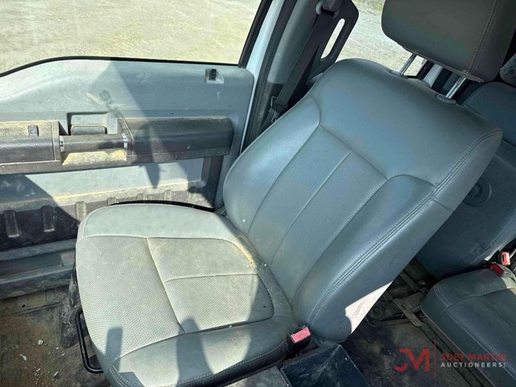 2011-ford-f550-xl-image-31