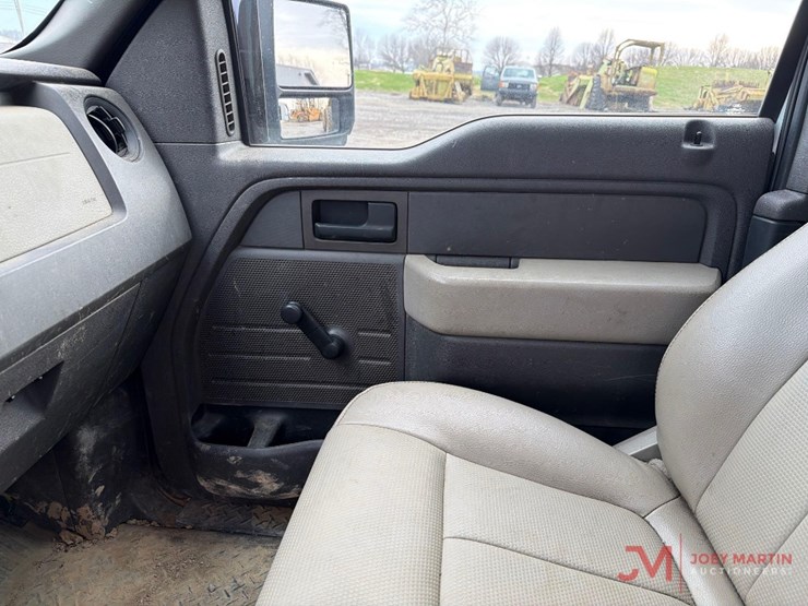 2010-ford-f150-xl-image-16