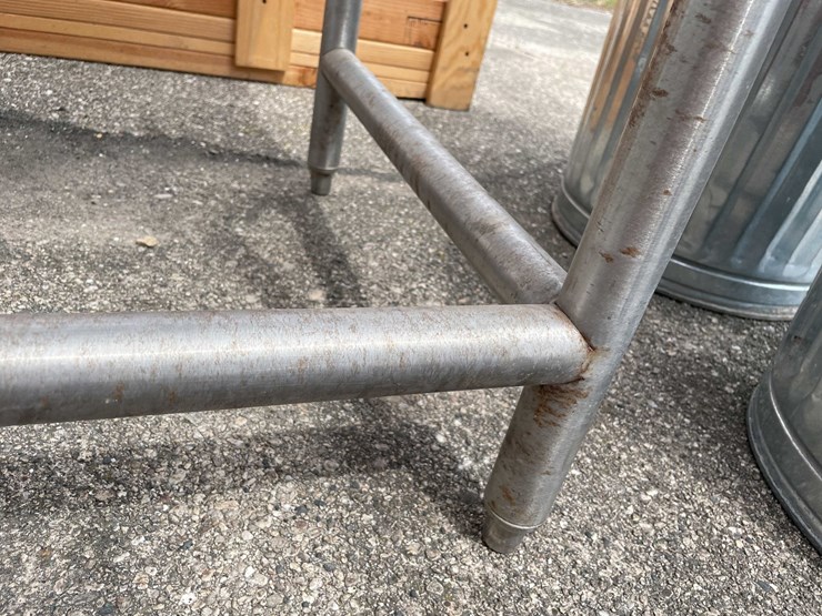 #4186-•-industrial-table-image-6