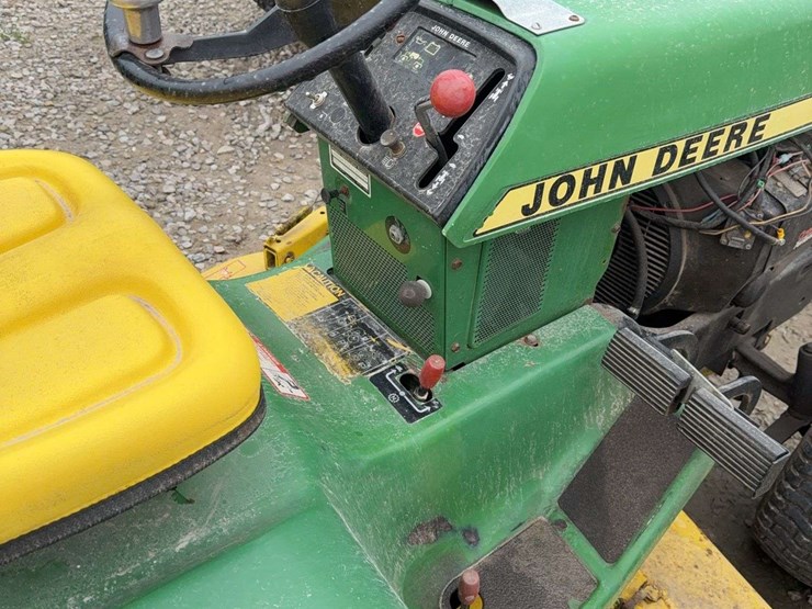 john-deere-420-image-6
