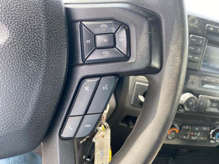 2019-ford-f-450-service-truck-image-51
